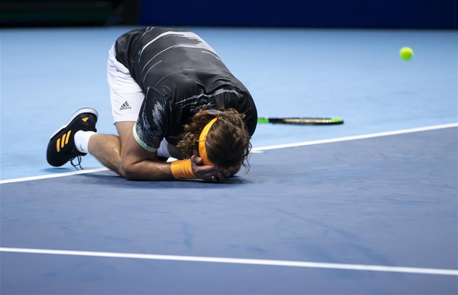 爱游戏体育-ATP总决赛险胜戴维斯杯,西西帕斯惊艳四座