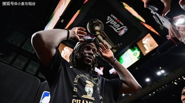 爱游戏官网-凯尔特人横扫公牛，霍勒迪扛起全队