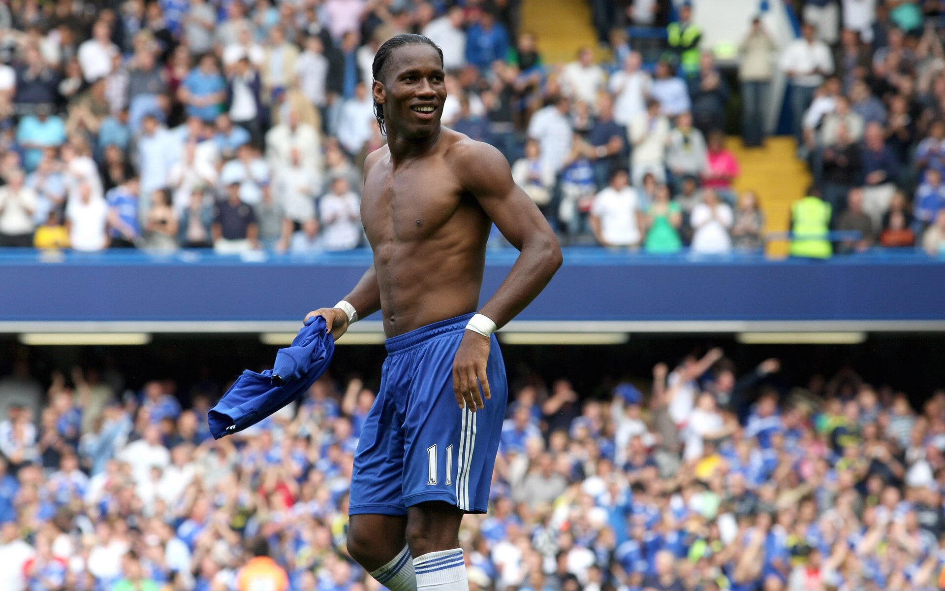 爱游戏大厅-当法老沉默于星条旗,苏亚雷斯如何在2026的废墟上点燃拉丁之火