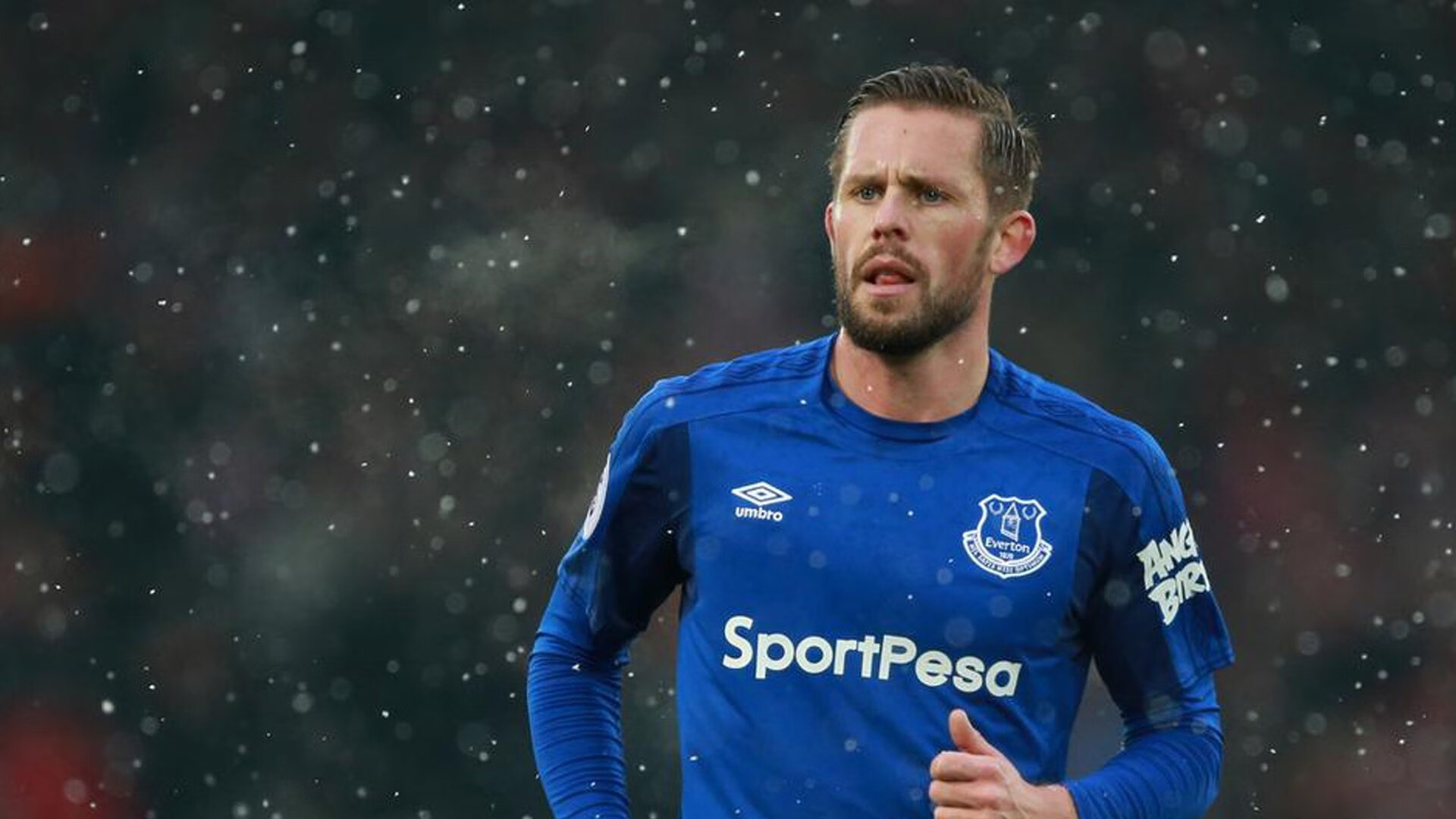 爱游戏官方入口-西决生死夜，当拉文撕碎剧本，开拓者用铁血重写历史