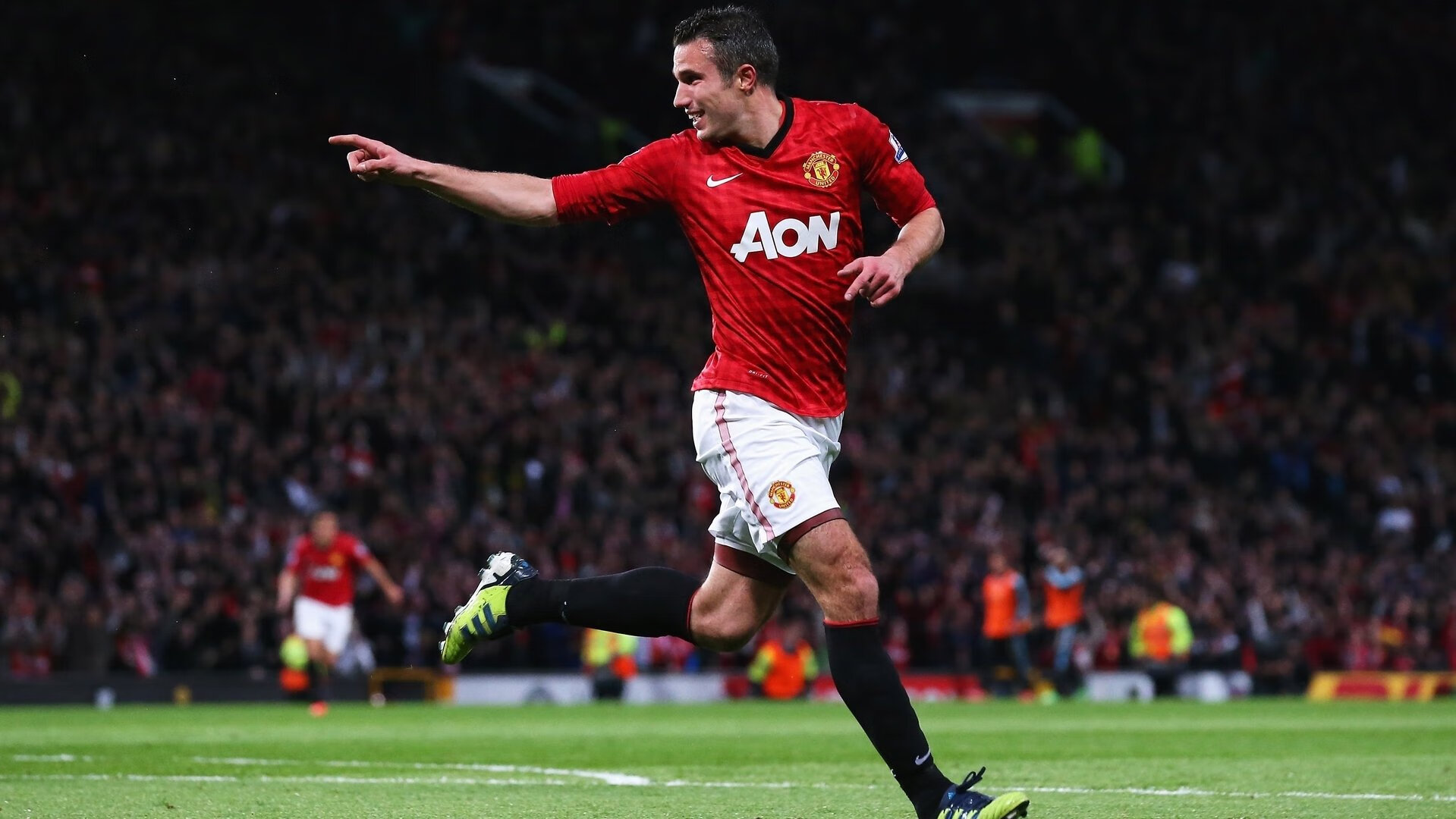 爱游戏在线-巴拉圭压制巴黎,当南美铁壁遭遇欧洲豪门,基米希成为关键先生